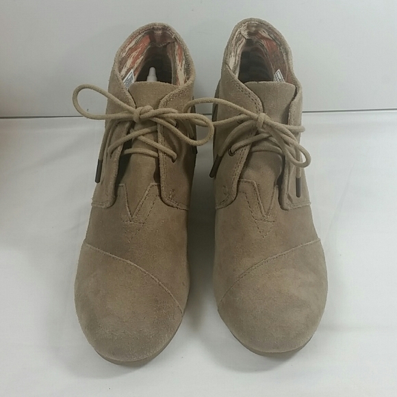 Toms taupe suede wedge booties. Sz 8.5 - Picture 2 of 7